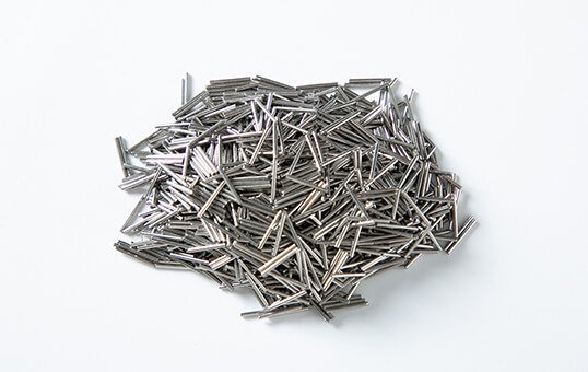4.-Steel-tumbling-media-magnetic-pins