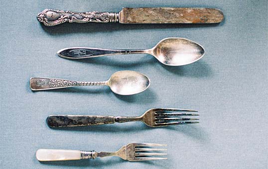 0antique-silverware-burnishing
