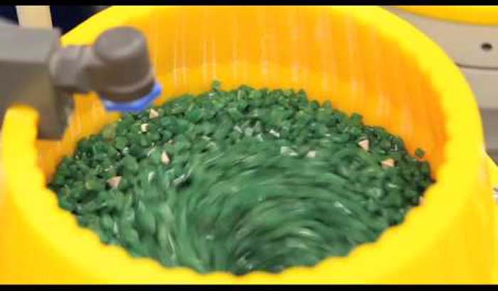 Figure-7-Centrifugal-Disc-Finishing-Machine-at-Work
