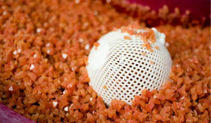 Plastic-PLA-3d-printed-parts-surface-finishing-with-plastic-media