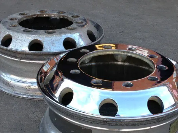 automtive-wheel-before-and-after-polishing