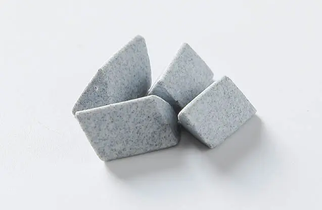 ceramic-deburring-media-angle-cut-triangle