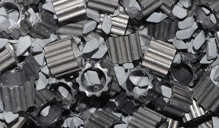 ceramic-deburring-steel-metal-parts