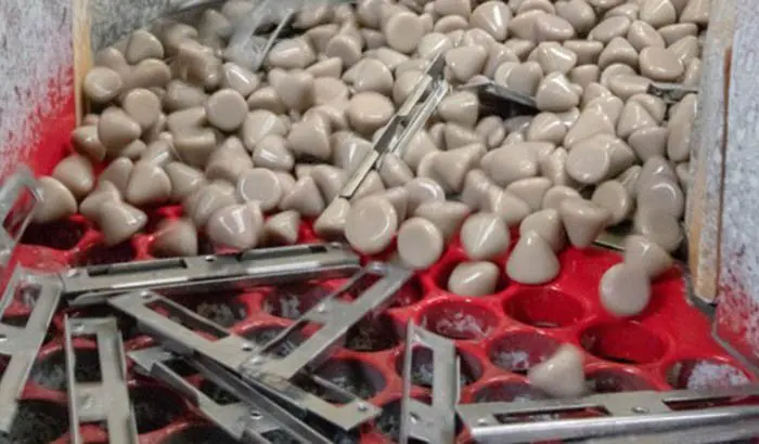 plastic-media-vibratory-finishing-and-deburring