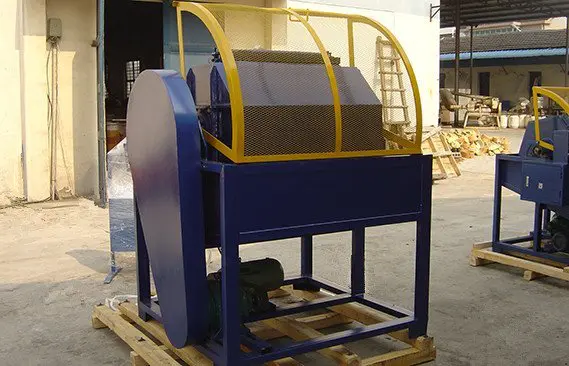 rotary-barrel-tumbling-machine-photos