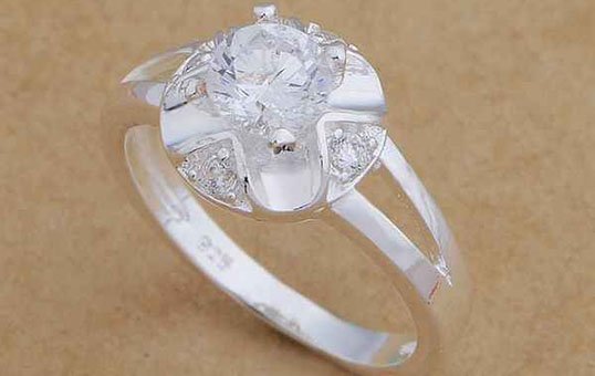silver-jewelry-ring-parts-polishing