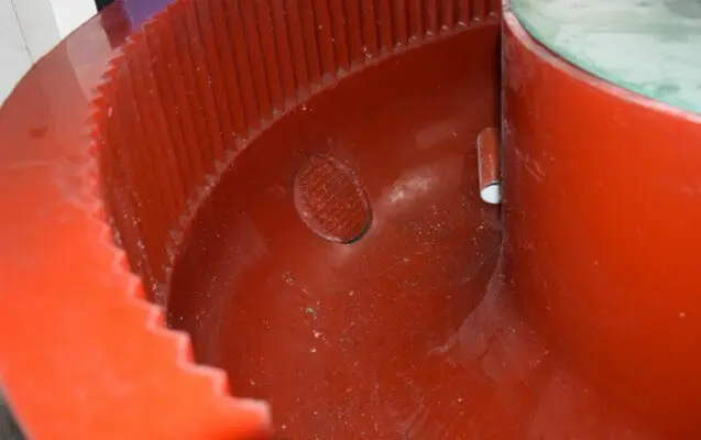 vibratory-bowl-metal-finishing-machine-for-deburring