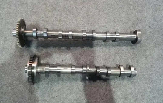 Forged-Steel-Diesel-Engine-Camshaft