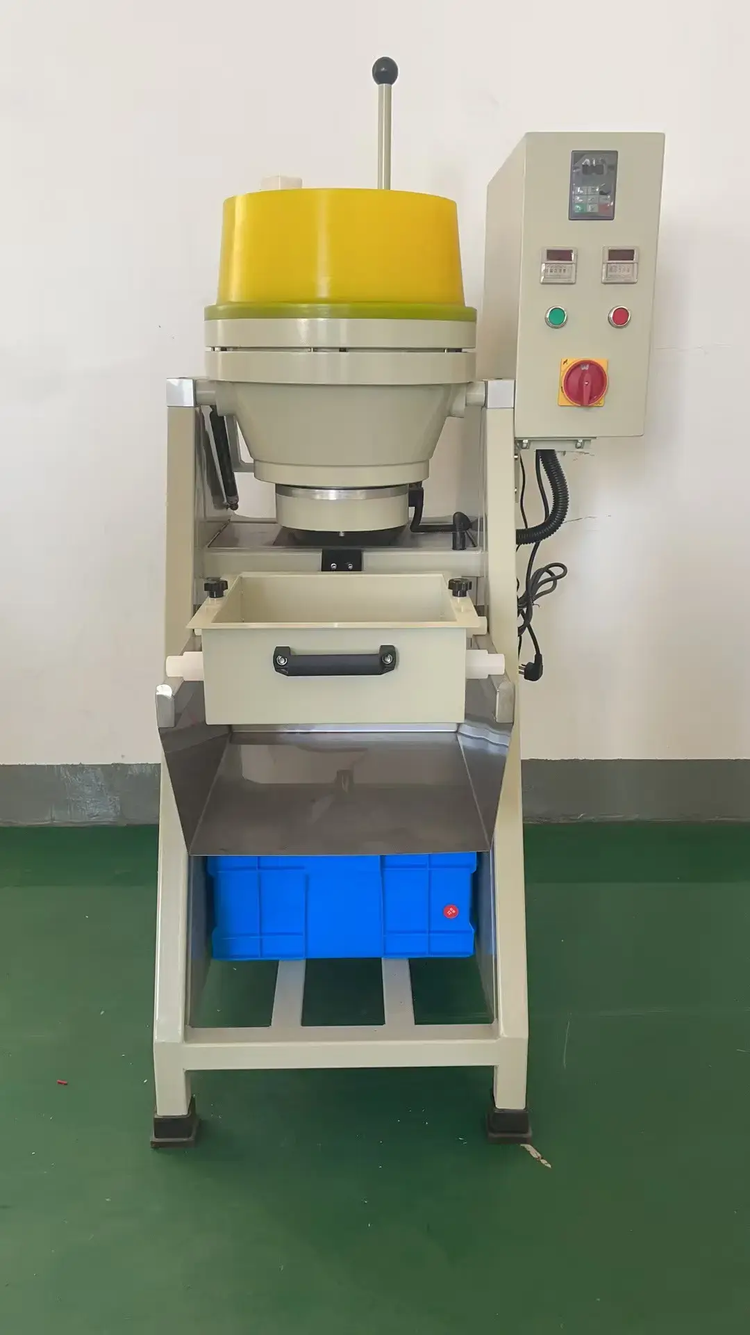 High energy disc finisher for aluminum and zinc die casting deburring VA20