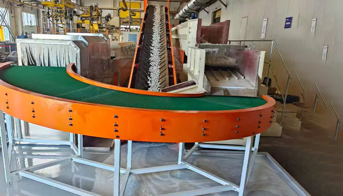 LTG6500 flow through linear vibratory machine for batchcontinuous finishing of small hardware fasteners and die cast components